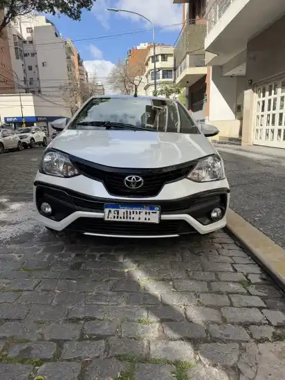 Toyota Etios 1.5 Sedan Xls Pack At 2022 - foto 3