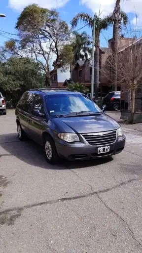 Chrysler Caravan 3.3 Se 3.3 2005 - foto 2