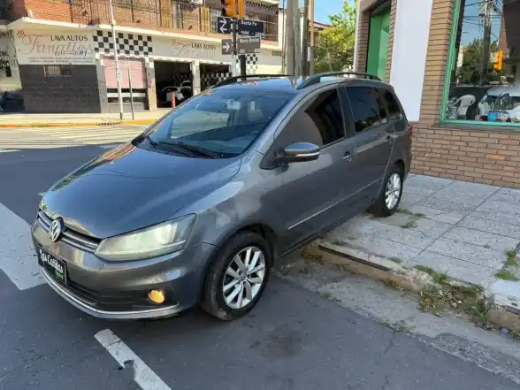 Volkswagen Suran 1.6 Highline Msi 110Cv 2016 - foto 2