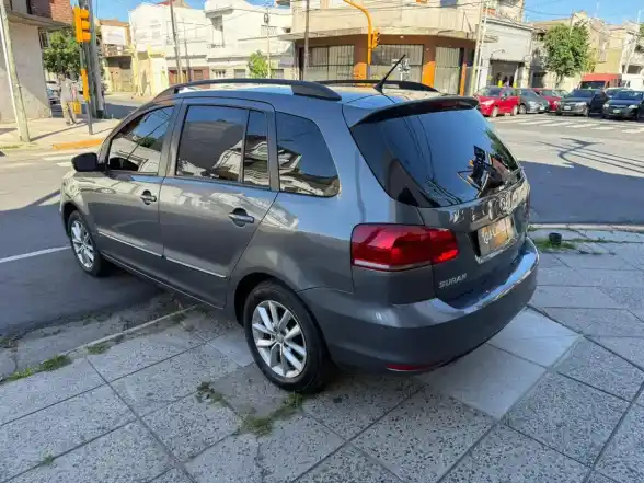 Volkswagen Suran 1.6 Highline Msi 110Cv 2016 - foto 4