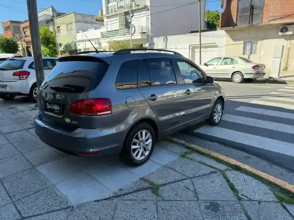 Volkswagen Suran 1.6 Highline Msi 110Cv 2016 - foto 5