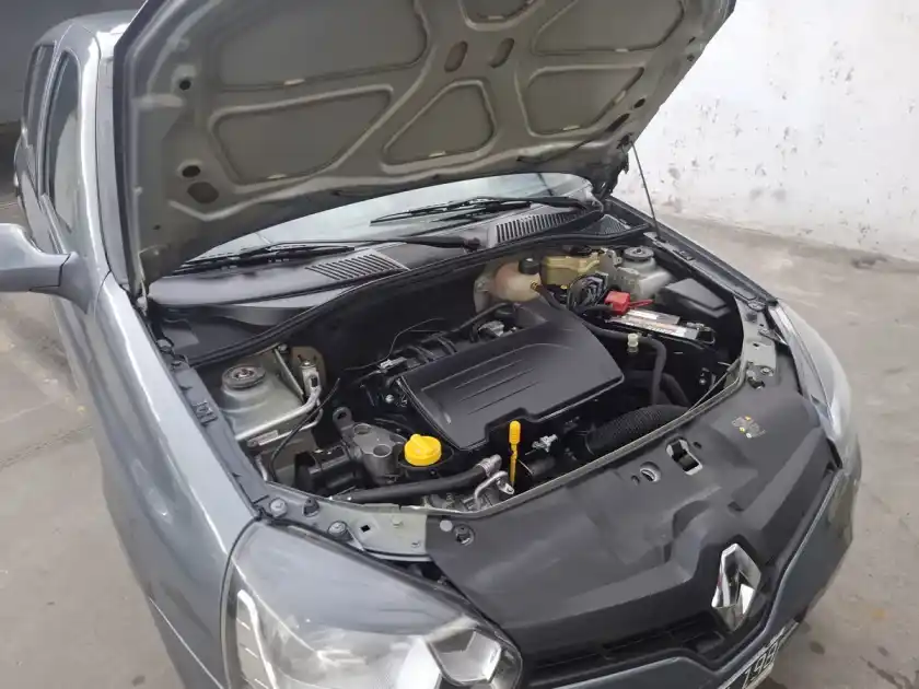 Renault Clio 1.2 Mio Confort Plus Abc 3P 2014 - foto 4
