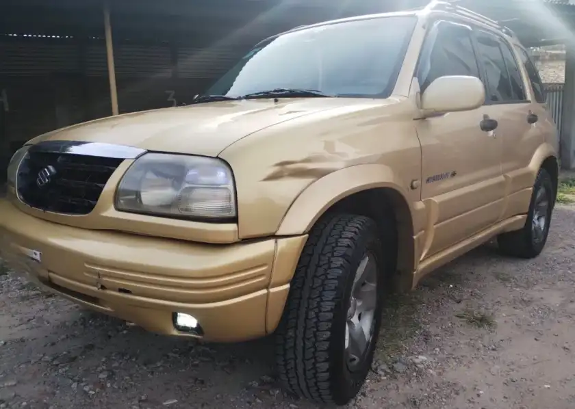 Chevrolet Grand Vitara 2.0 4X4 2000 - foto 2