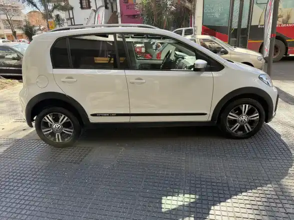 Volkswagen Up! 1.0 Cross Up! 2018 - foto 4