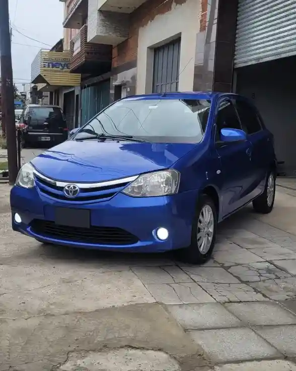 Toyota Etios 1.5 Xls 2014 - foto 1