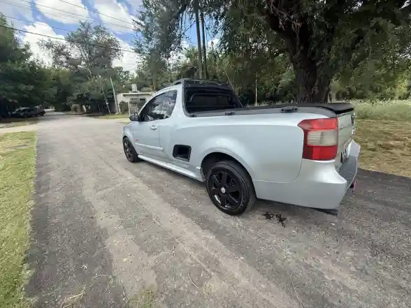 Chevrolet Montana 1.8 Sport 2011 - foto 4