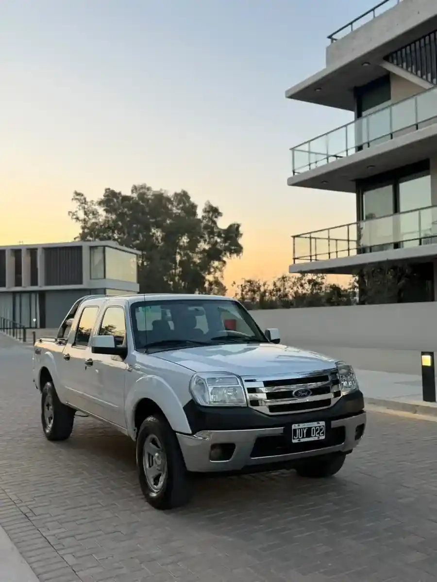 Ford Ranger 3.0 Cd Xlt 4X4 2011 - foto 2
