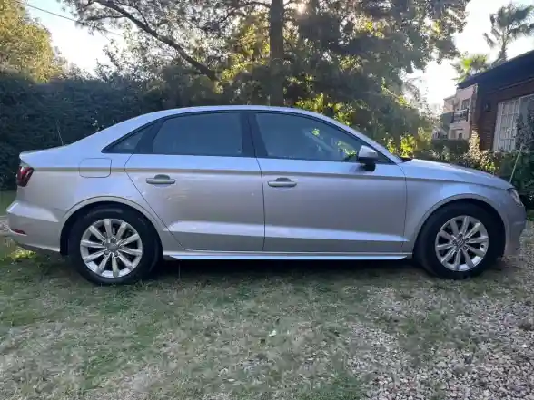 Audi A3 1.4 Sedan Tfsi Stronic 122Cv 2015 - foto 4