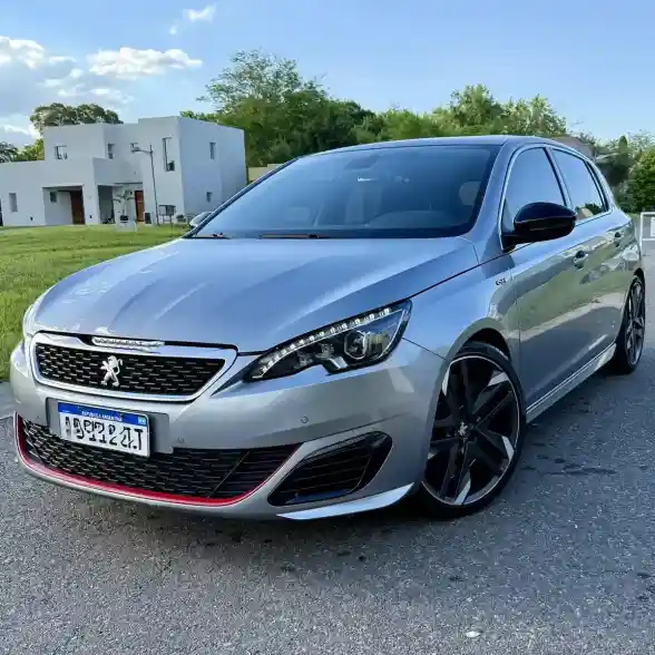 Peugeot 308 2017 - foto 1
