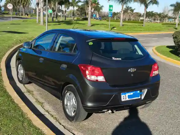 Chevrolet Onix Joy 5P 1.4 N Ls Mt 2019 - foto 2