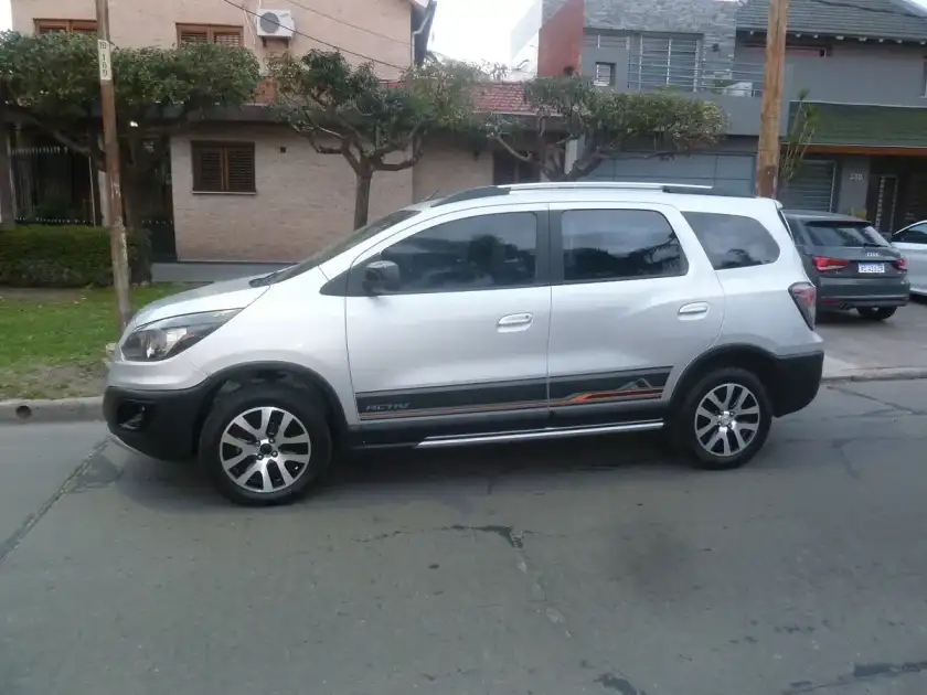 Chevrolet Spin 1.8 Active Ltz 105 Cv  My Link 2015 - foto 2