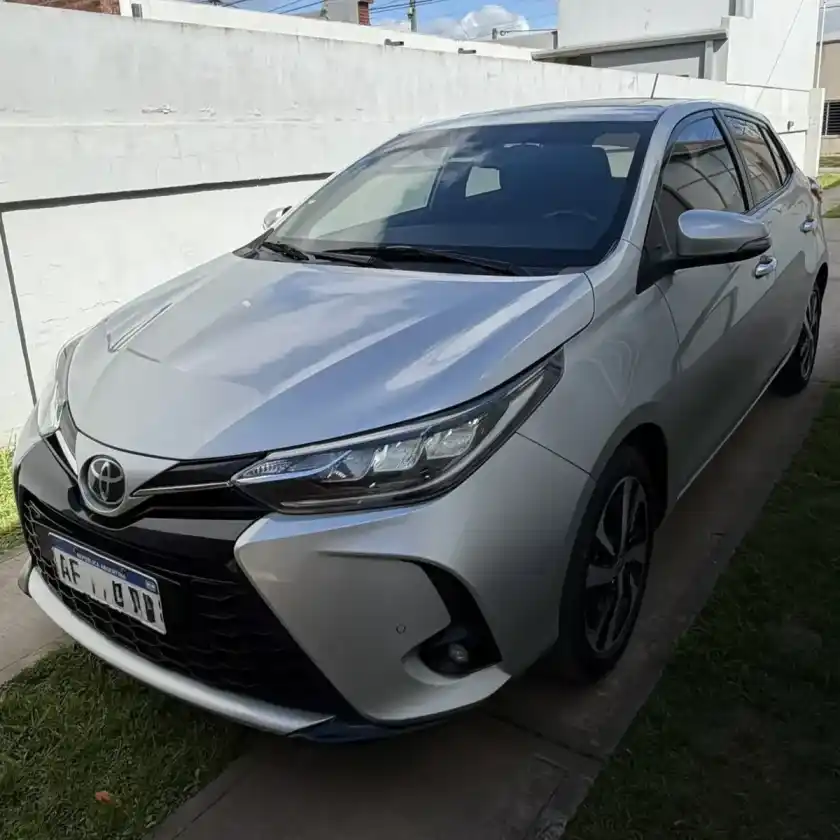 Toyota Yaris 1.5 107Cv S 2022 - foto 1
