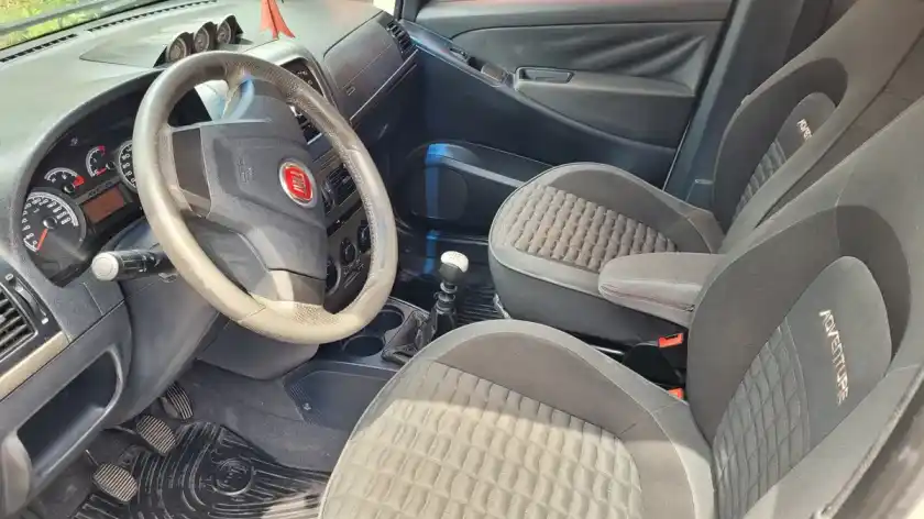 Fiat Idea 1.6 Adventure 115Cv C/Pack Top 2013 - foto 3