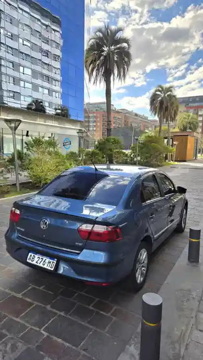 Volkswagen Voyage 1.6 Highline 101Cv 2017 - foto 4