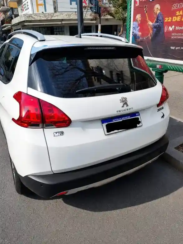 Peugeot 2008 1.6 Allure Tiptronic 2018 - foto 2