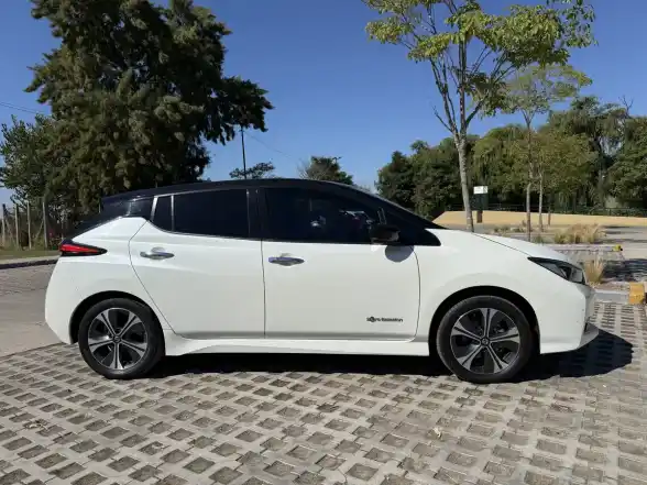 Nissan Leaf Tekna 2022 - foto 2