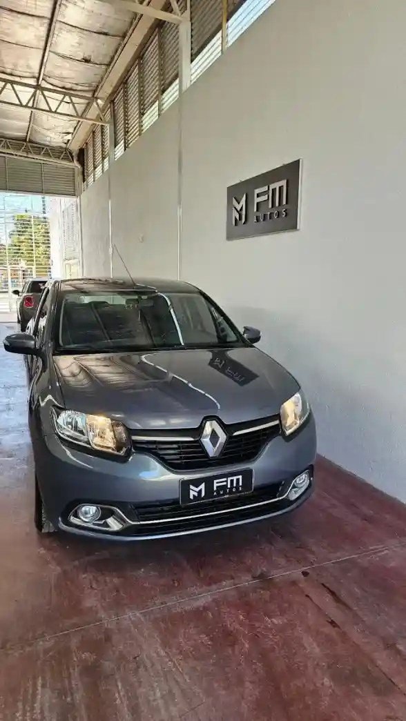 Renault Logan 1.6 Privilege 105Cv 2019 - foto 4