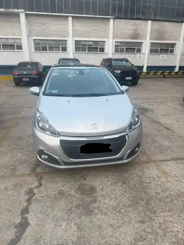 Peugeot 208 1.6 Feline Tiptronic 2019 - foto 2