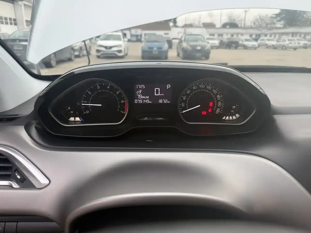Peugeot 208 1.6 Feline Tiptronic 2019 - foto 5