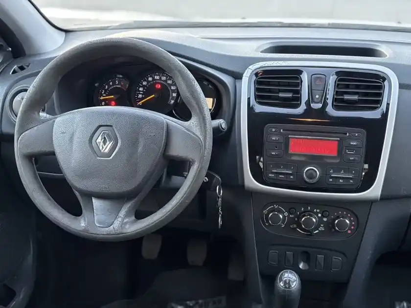 Renault Logan 1.6 Authentique Plus 85Cv 2016 - foto 4