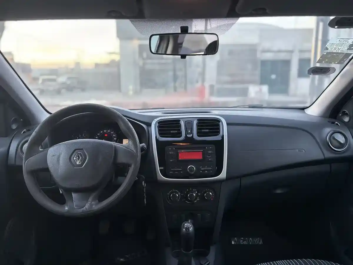 Renault Logan 1.6 Authentique Plus 85Cv 2016 - foto 5