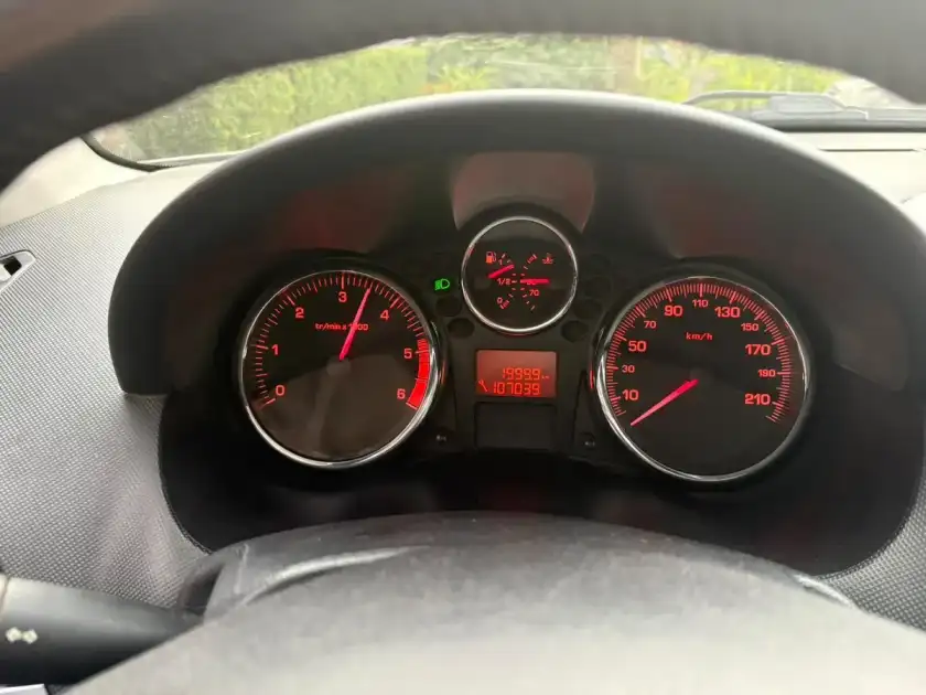 Peugeot 207 1.9 Sedan Xrd 2009 - foto 5