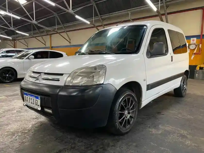 Citroën Berlingo Furgon 1.6 Bussines Hdi 92Cv Am54 2017 - foto 1