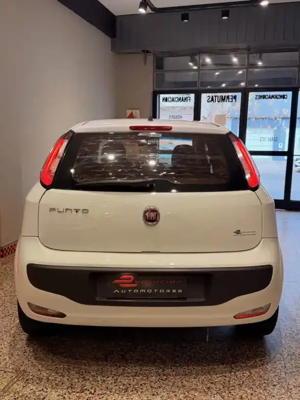 Fiat Punto 1.4 Attractive 2014 - foto 4