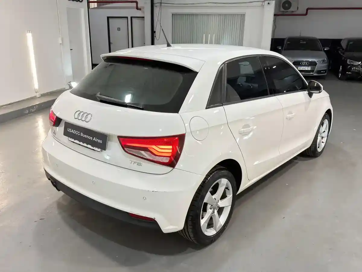 Audi A1 Sportback 1.4 Tfsi Stronic 125Cv 2017 - foto 2