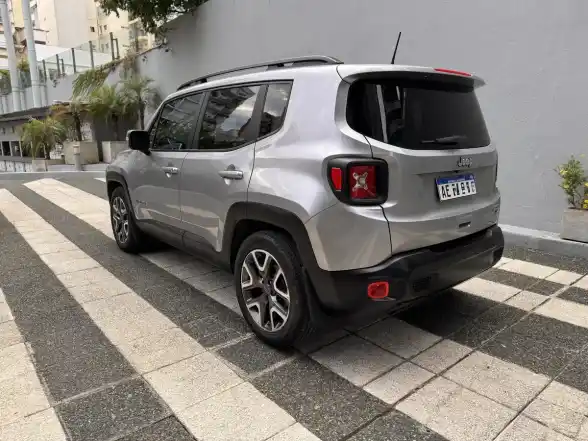 Jeep Renegade 1.8 Longitude At6 2020 - foto 3
