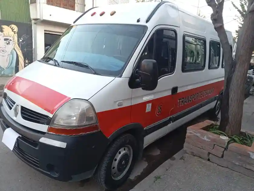 Renault Master 2.5 Ph3 Dci120 L3H2 Pkcn Largo Eu4 2012 - foto 2