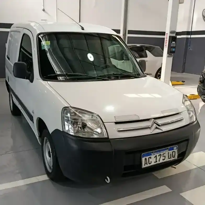 Citroën Berlingo Furgon 1.6 Hdi 92 Bussines 2017 - foto 3