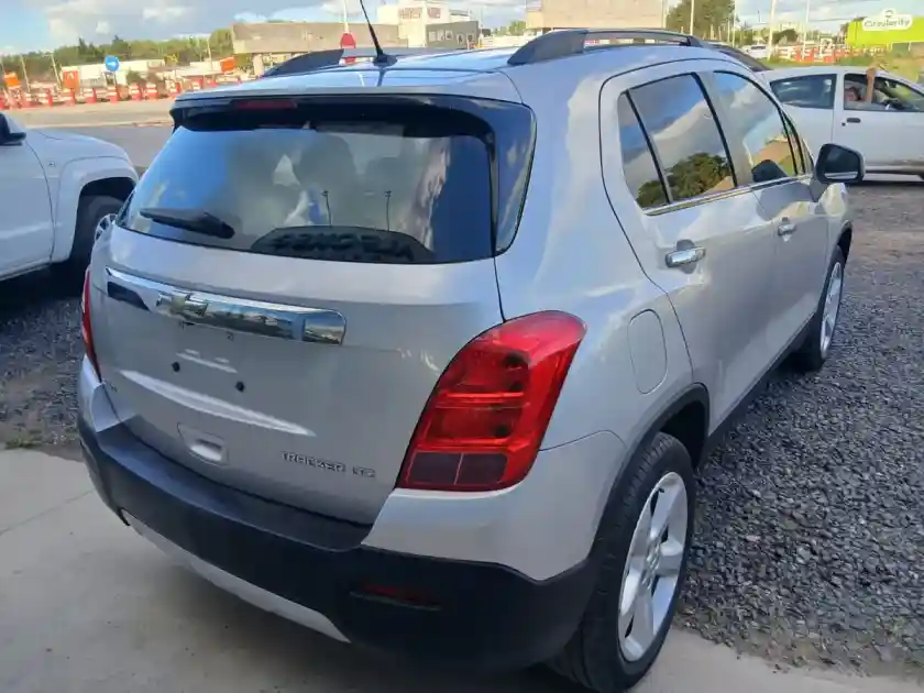 Chevrolet Tracker 1.8 Ltz+ Awd At 140Cv 2015 - foto 4