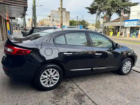 Renault Fluence 2.0 Ph2 Luxe Pack 143Cv Cuero 2015 - foto 4