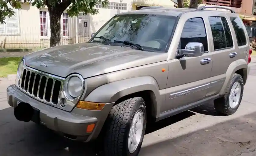 Jeep Cherokee 2008 - foto 1