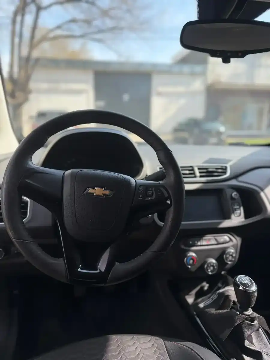 Chevrolet Onix 1.4 Ltz 98Cv 2018 - foto 3