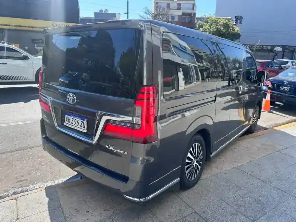 Toyota Hiace 2.8 Tdi Wagon 6At 10A 2025 - foto 3
