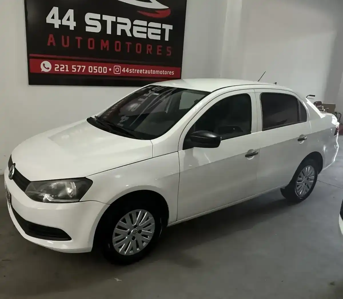 Volkswagen Voyage 2014 - foto 1