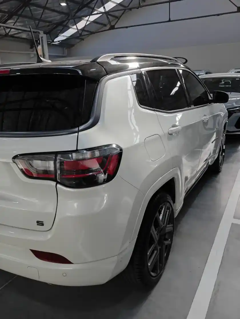 Jeep Compass 1.3 T270 Serie-S 4X2 At6 2025 - foto 4