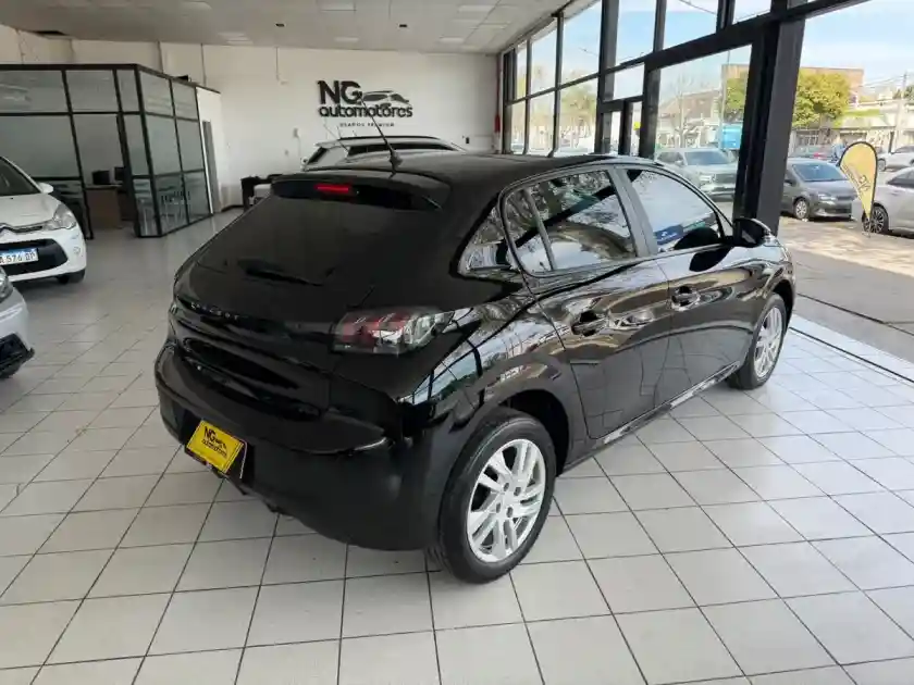Peugeot 208 1.6 Active Pack 2023 - foto 3
