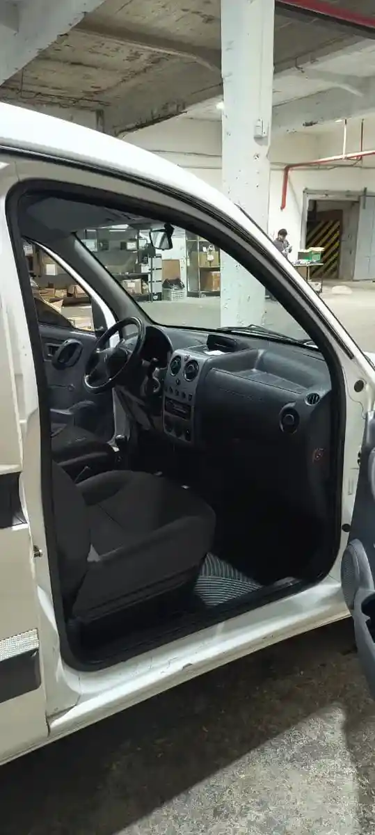 Citroën Berlingo Furgon 1.6 Hdi 92 Bussines 2023 - foto 4