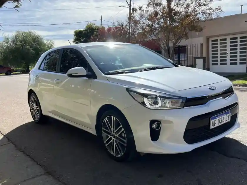 Kia Rio 2020 - foto 1
