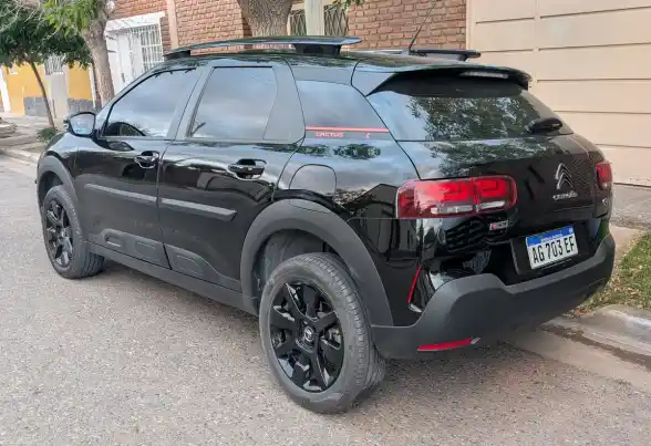 Citroën C4 Cactus 1.6 Thp 165 Noir At6 2024 - foto 3