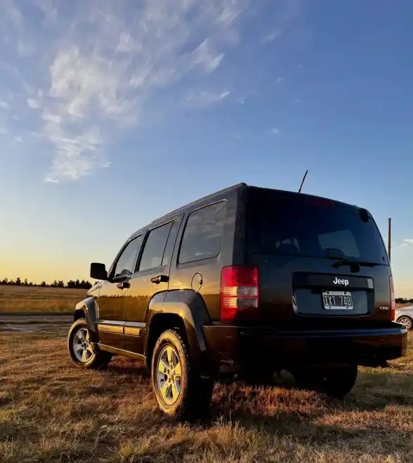 Jeep Cherokee 2.8 Sport At 2010 - foto 4