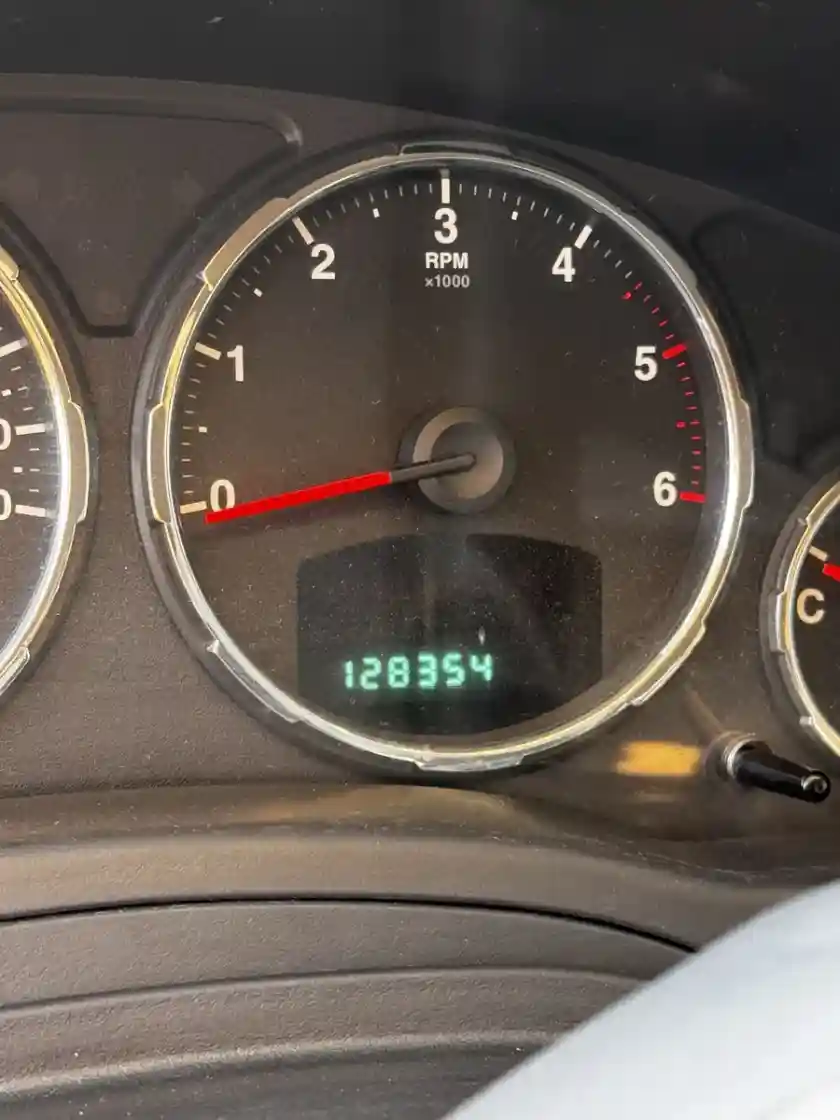 Jeep Cherokee 2.8 Sport At 2010 - foto 5