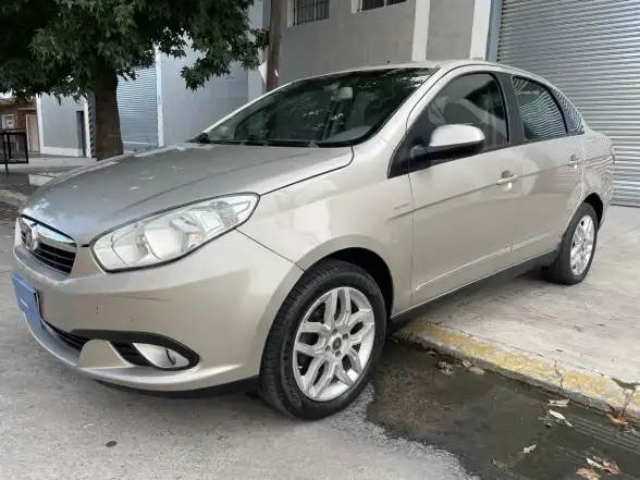 Fiat Grand Siena 1.6 Essence Dualogic 115Cv 2015 - foto 2