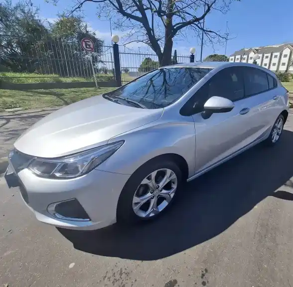Chevrolet Cruze 5 1.4 Lt At 5P 2022 - foto 1