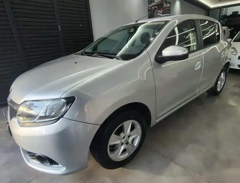 Renault Sandero 2016 - foto 1