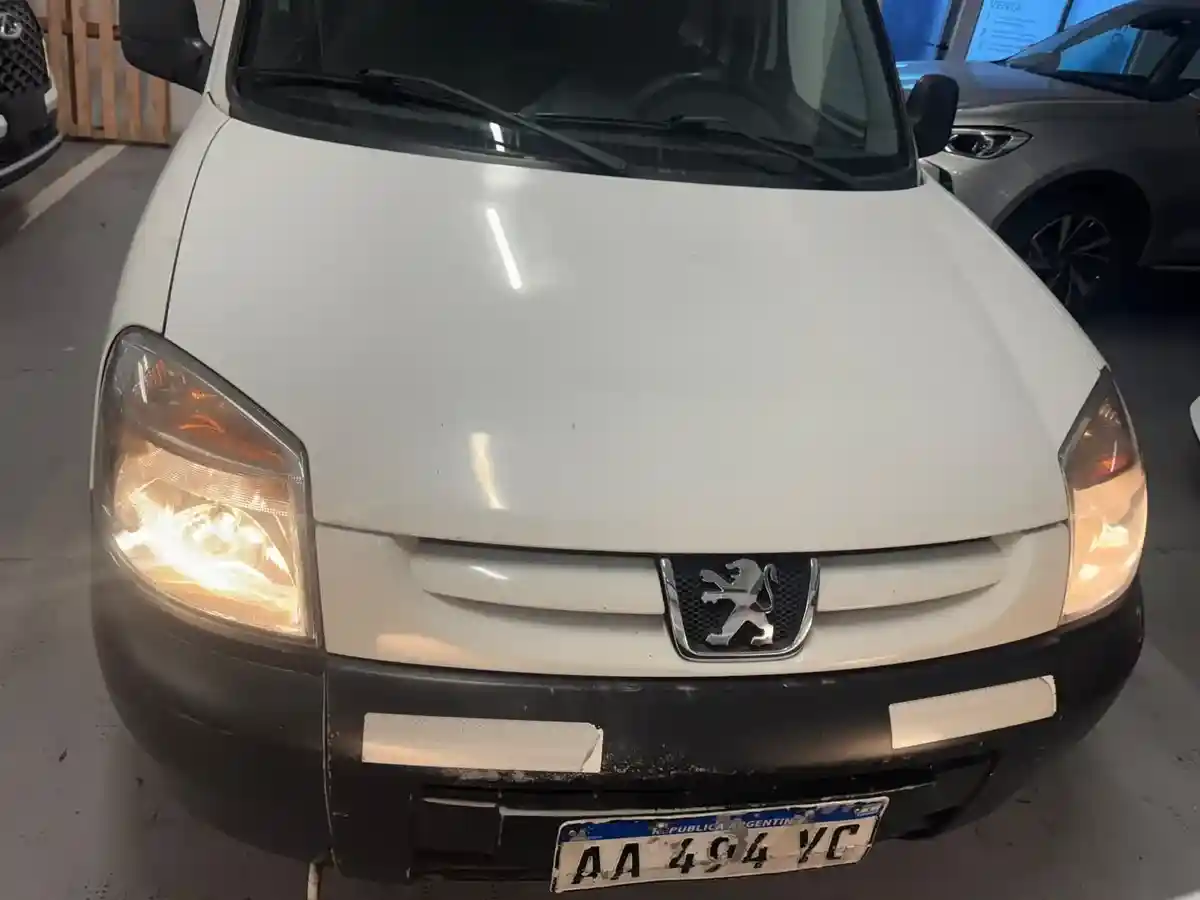 Peugeot Partner Confort Hdi .V 2016 - foto 2