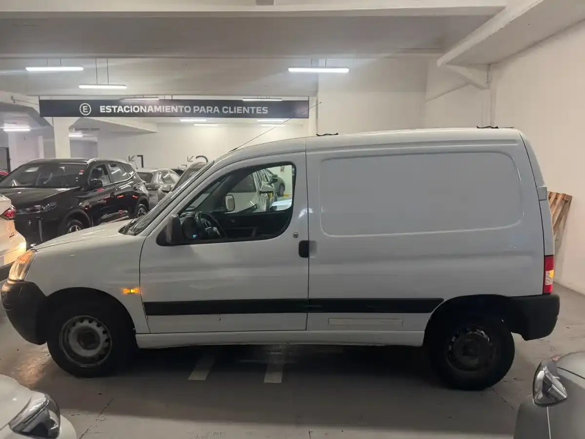 Peugeot Partner Confort Hdi .V 2016 - foto 5